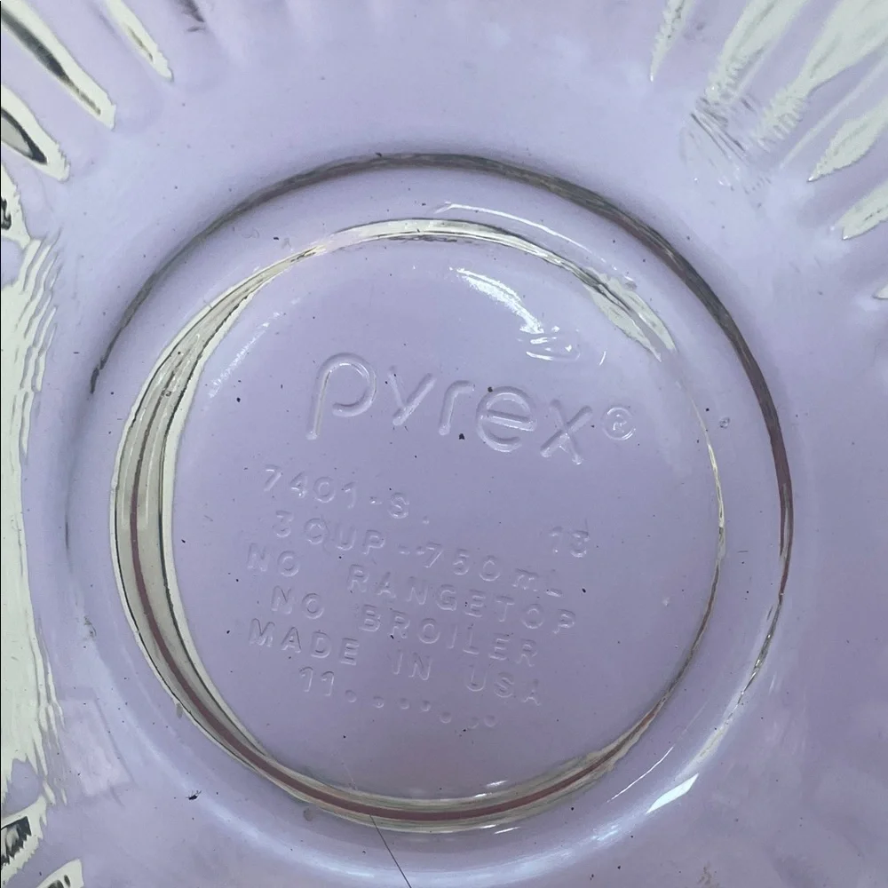 Set of Two Ribbed Pyrex Glass Mixing Bowls without lids
